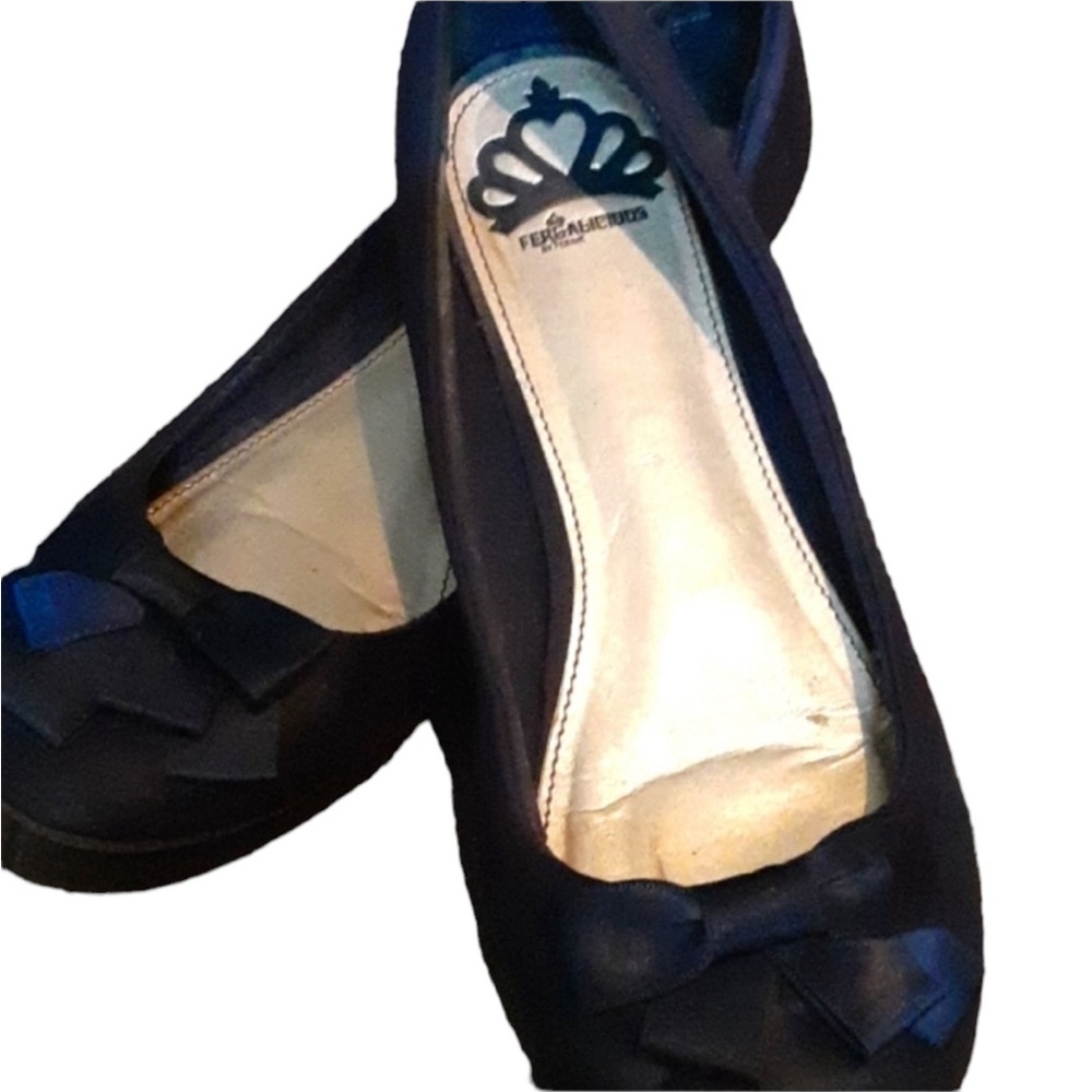 FERGALICIOUS ADELE NAVY SILK BALLET FLATS WITH BOW SZ 7.5